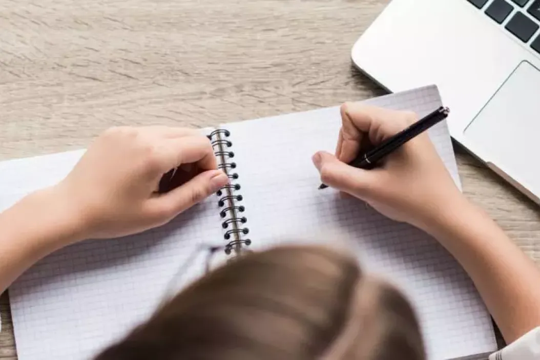 Tipps für die Hausarbeit auf agrajo.com