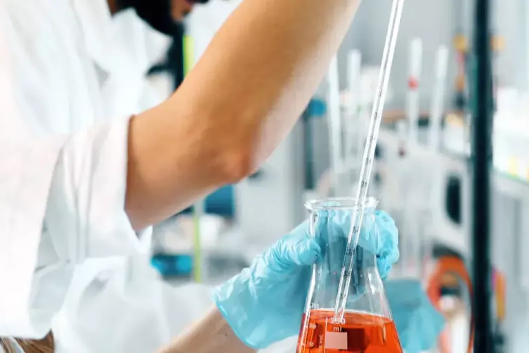 Was macht eine Biologielaborantin?