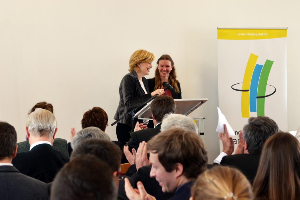 agrajo.com Die Landjugend Kathrin Muus mit Frau Klöckner auf dem BWB 2019