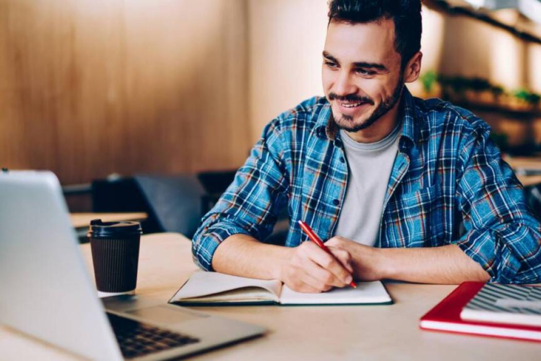 Glücklicher nach Studienabbruch