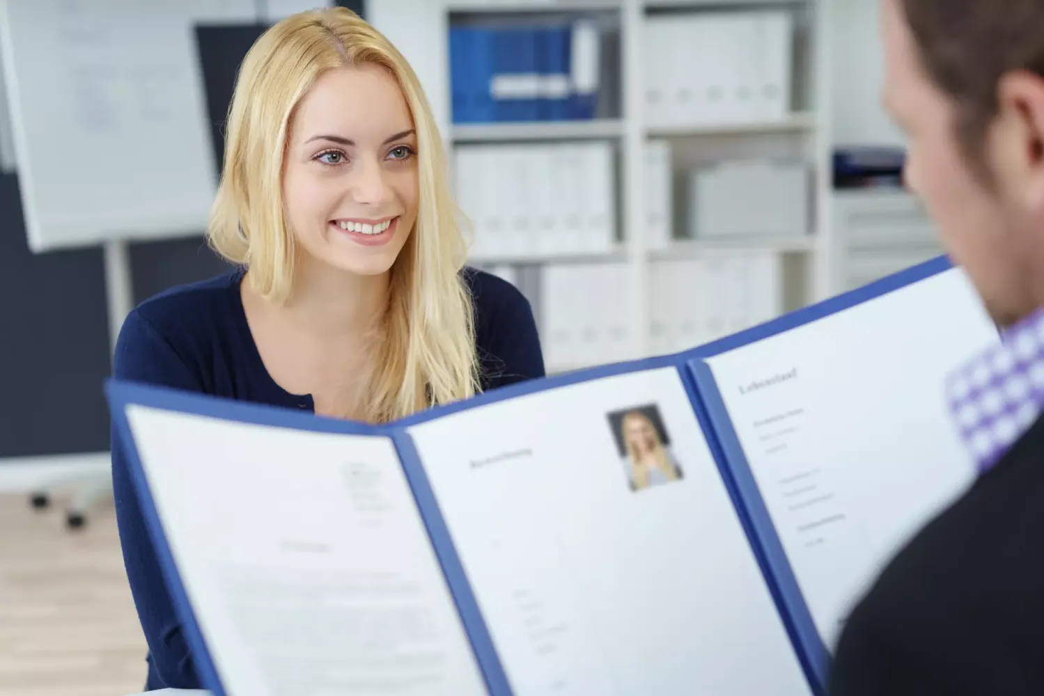 jobsuche-adobestock_100649547